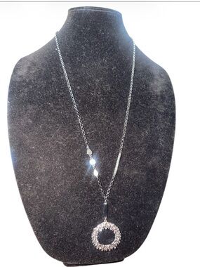 Chico's Gun Metal Chain Lobster Clasp and Dangle-Preowned